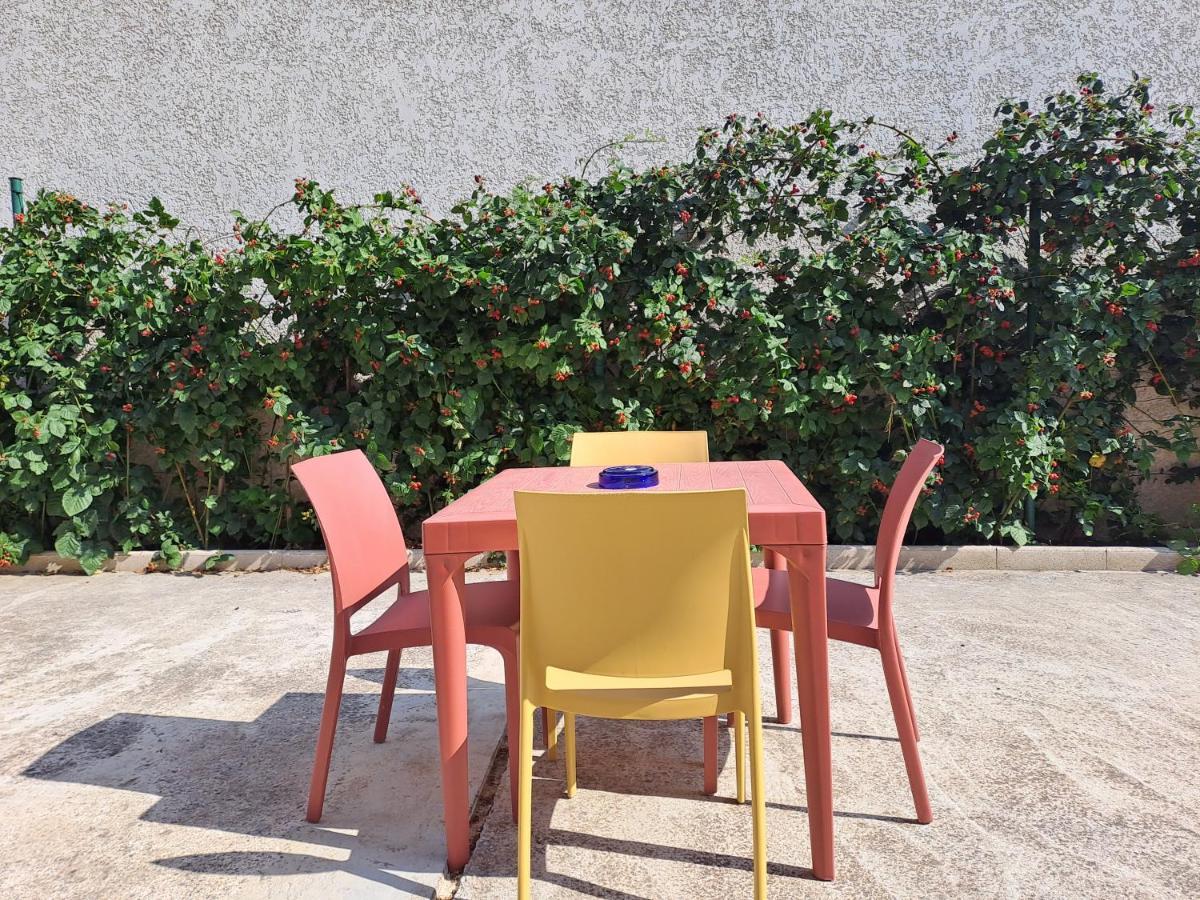 Appartement Avec Exterieur Et Parking Gratuit Perpignan Dış mekan fotoğraf